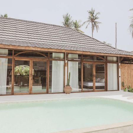 Kalyana Villa ギリ・アイル エクステリア 写真
