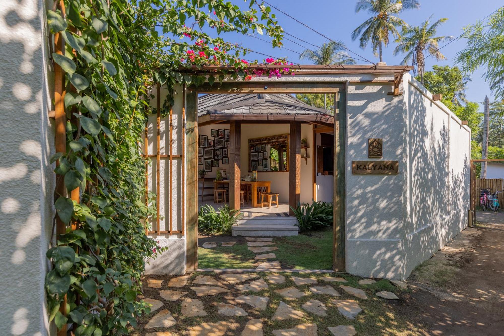Kalyana Villa ギリ・アイル エクステリア 写真